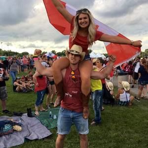 Meet your Posher, Brooke